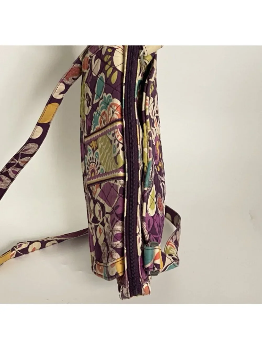 Vera Bradley Plum Crazy Mailbag Messenger Crossbody Retired Quilted Bag Florals